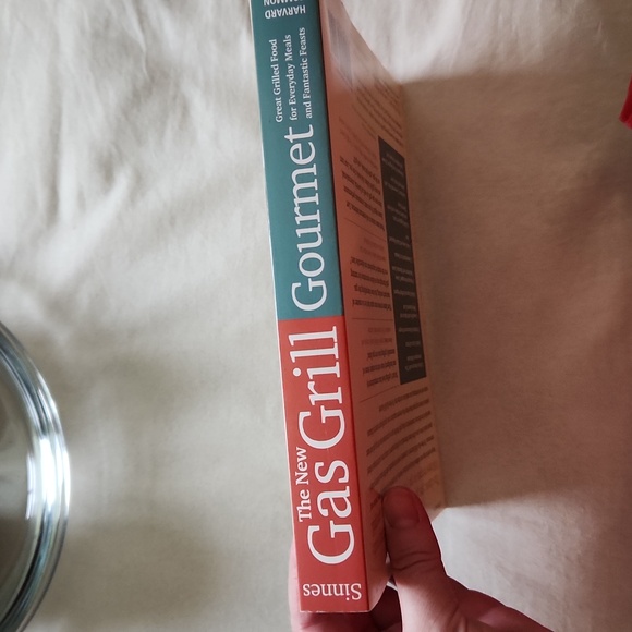 The New Gas Grill Gourmet Book Like New - Picture 3 of 5